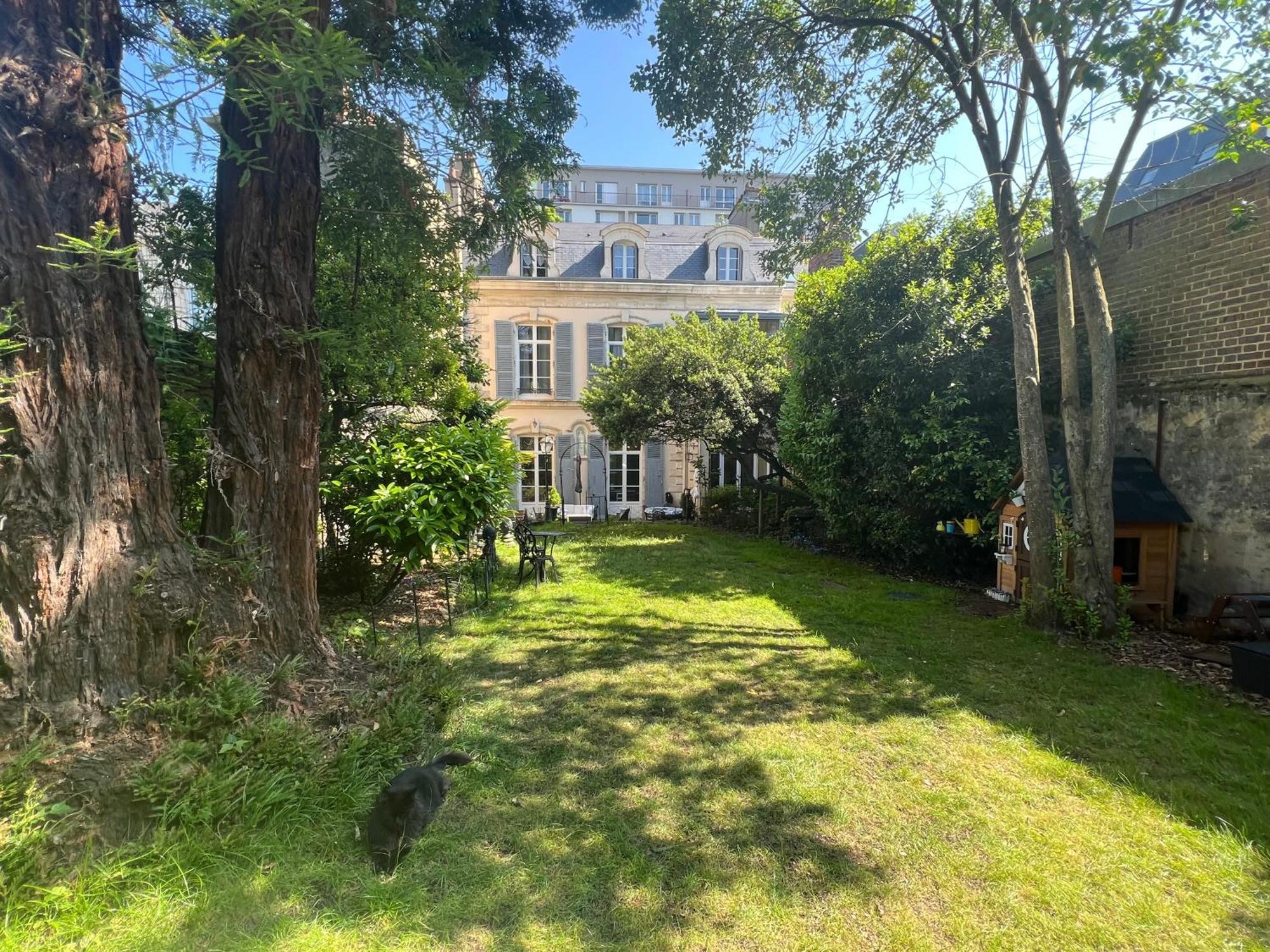 Duplex Au 2Eme Et De Notre Maison -Acces Au Jardin-Smart Tv-Streaming-Wifi Le Mans Exterior photo